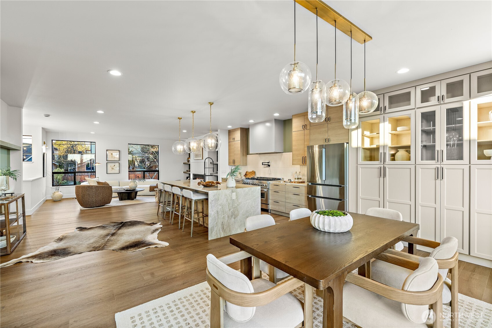 721 North 80th Street Seattle, WA 98103 - Photo 8 of 34