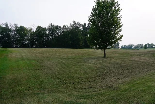 $49,999 | 334 Rockside Drive, Dixon, IL 61021