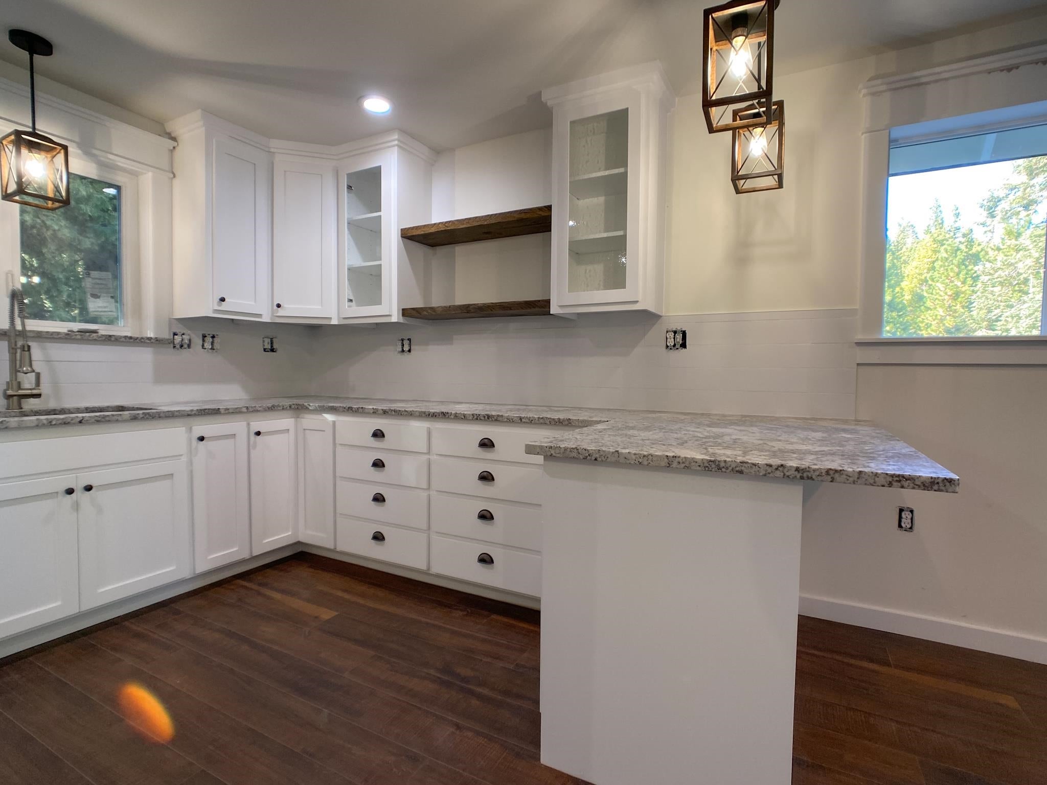 1635 Deetz Road Mount Shasta, CA 96067 - Photo 6 of 24 Gallery Image 6