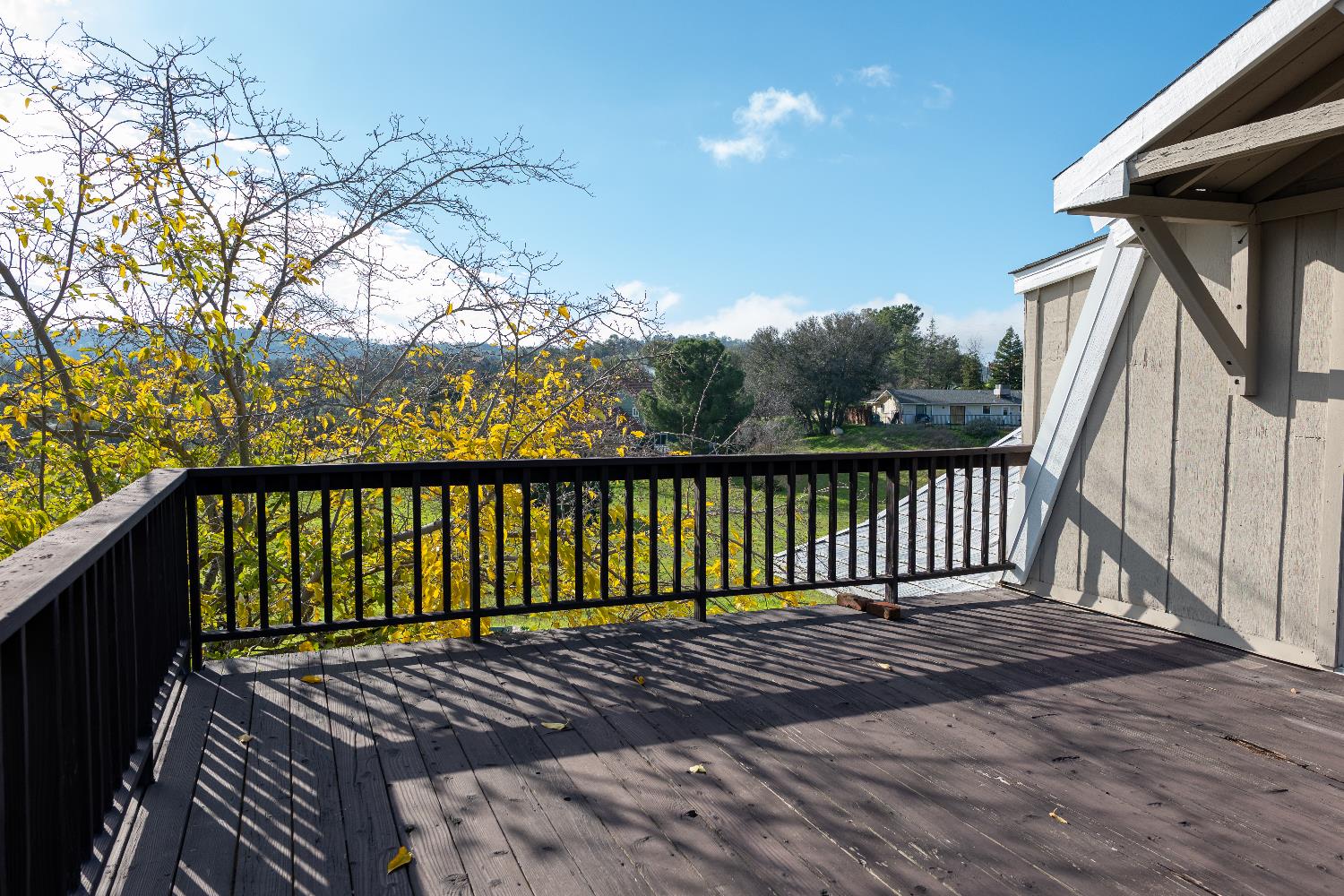 42560 Ranger Cir Way Coarsegold, CA 93614 - Photo 39 of 44 a view of balcony with wooden floor