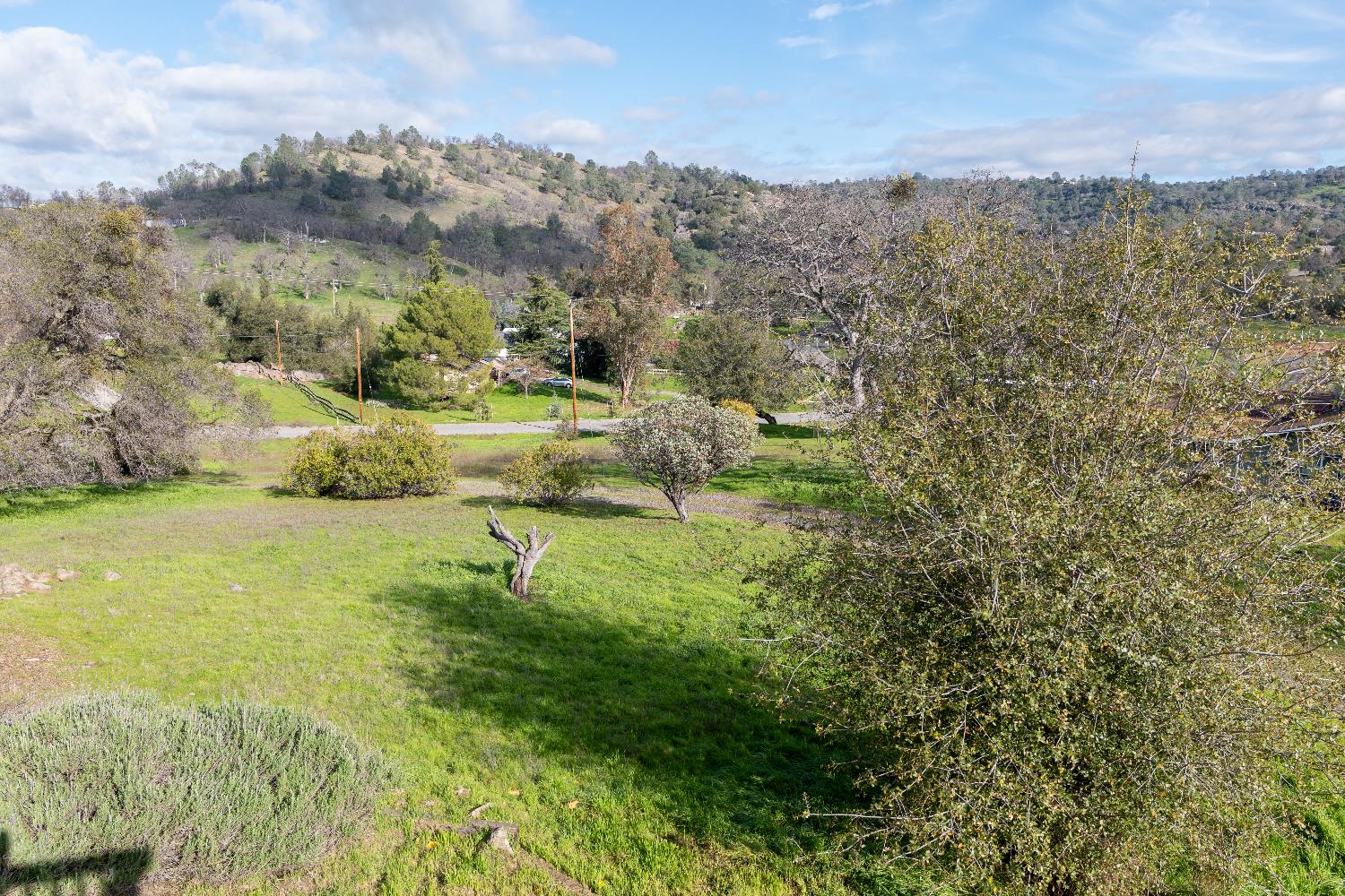 42560 Ranger Cir Way Coarsegold, CA 93614 - Photo 40 of 44 a view of lake with mountain