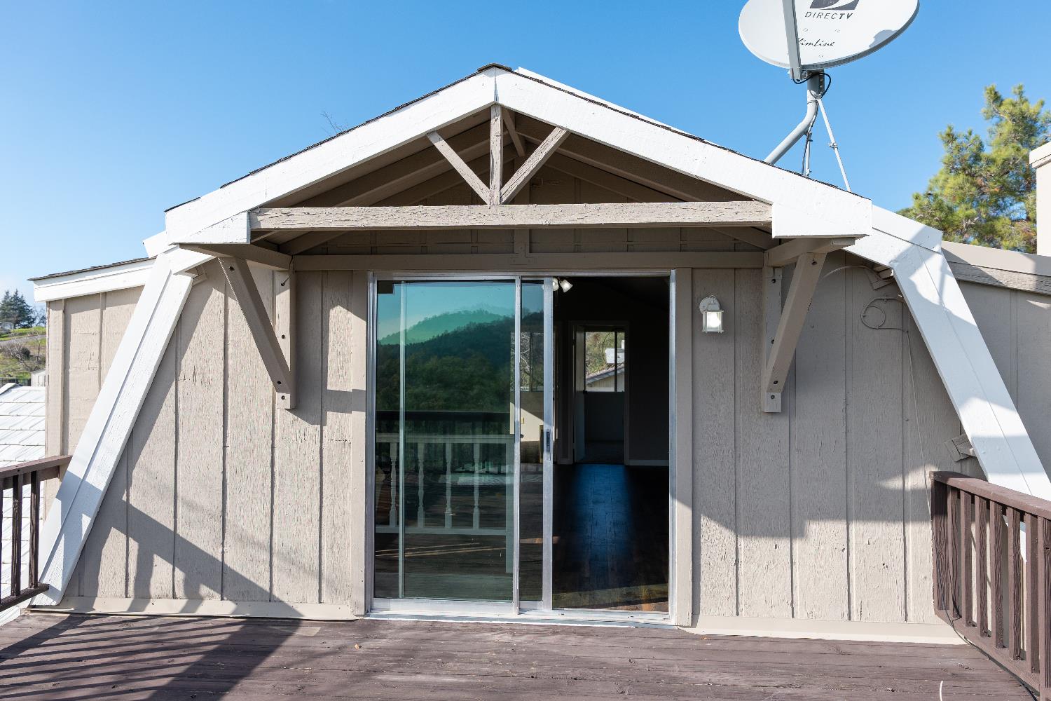 42560 Ranger Cir Way Coarsegold, CA 93614 - Photo 41 of 44 a front view of a house with a porch