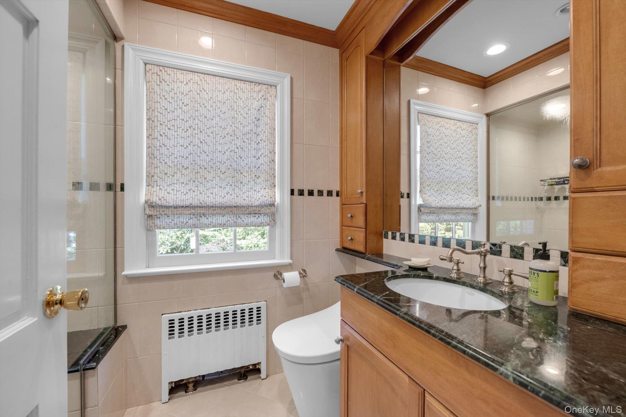 74 Litchfield Road Port Washington, NY 11050 - Photo 22 of 48