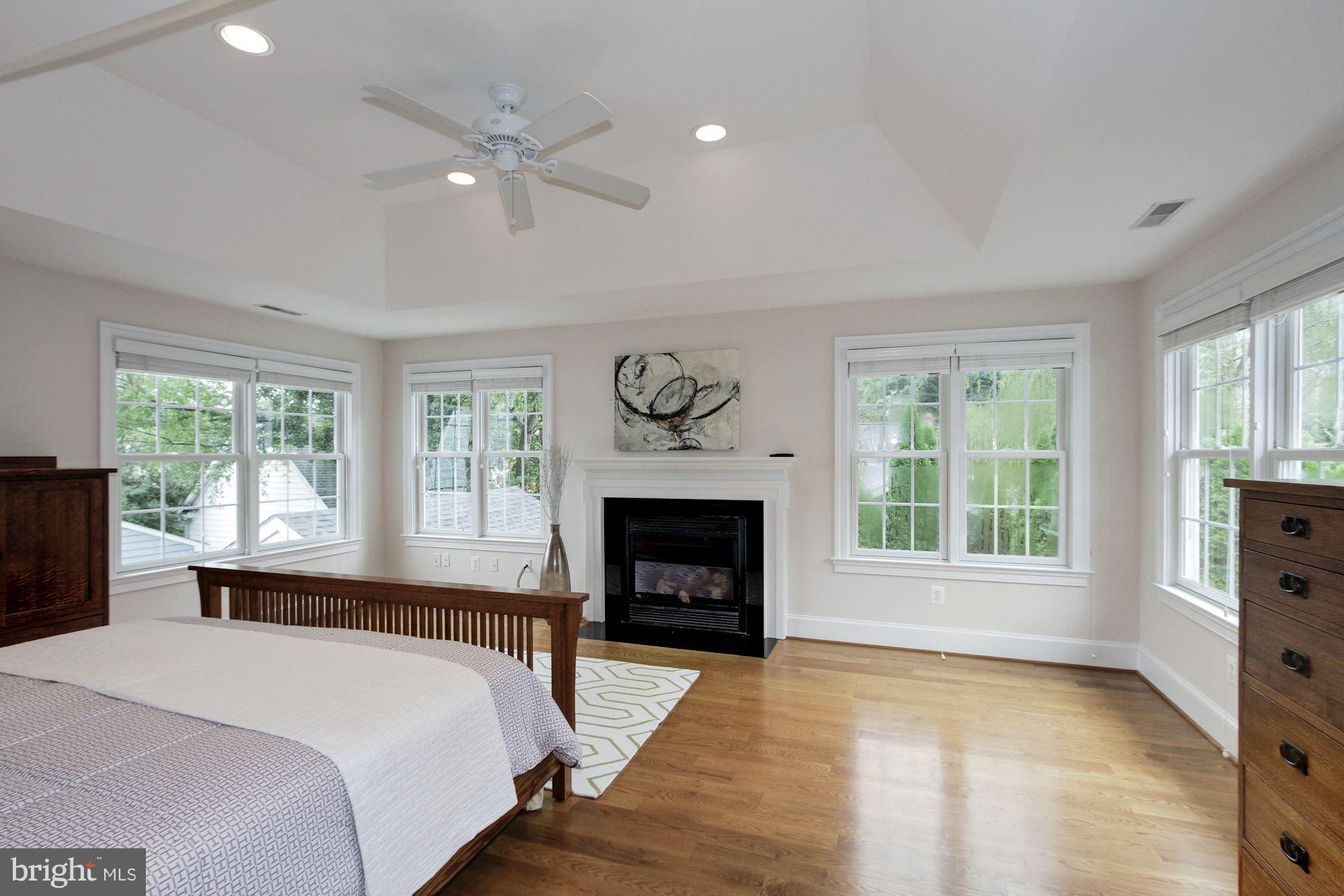 4416 Ridge Street Chevy Chase, MD 20815 - Photo 19 of 39 Bedroom (Master)