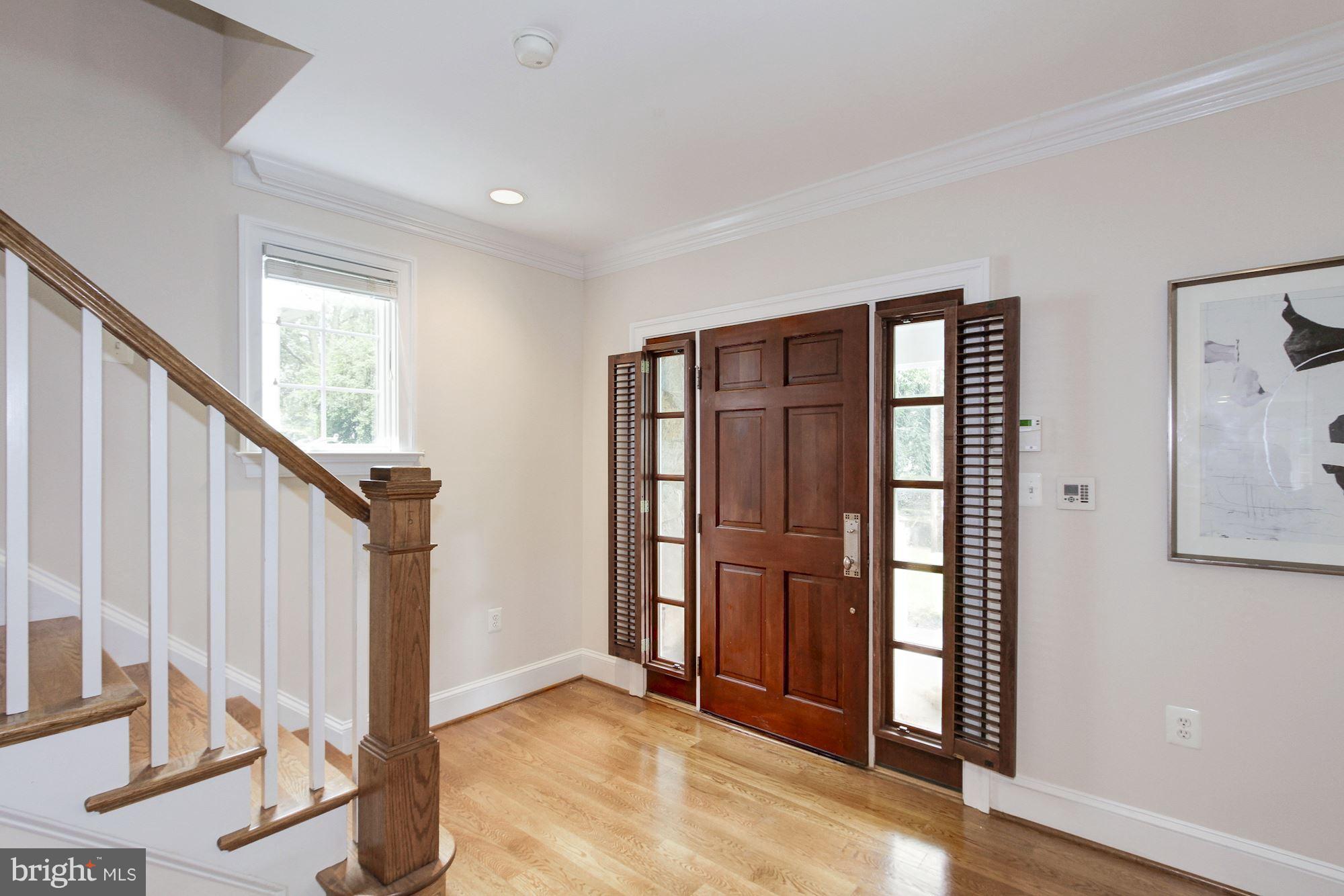 4416 Ridge Street Chevy Chase, MD 20815 - Photo 3 of 39 Interior (General)