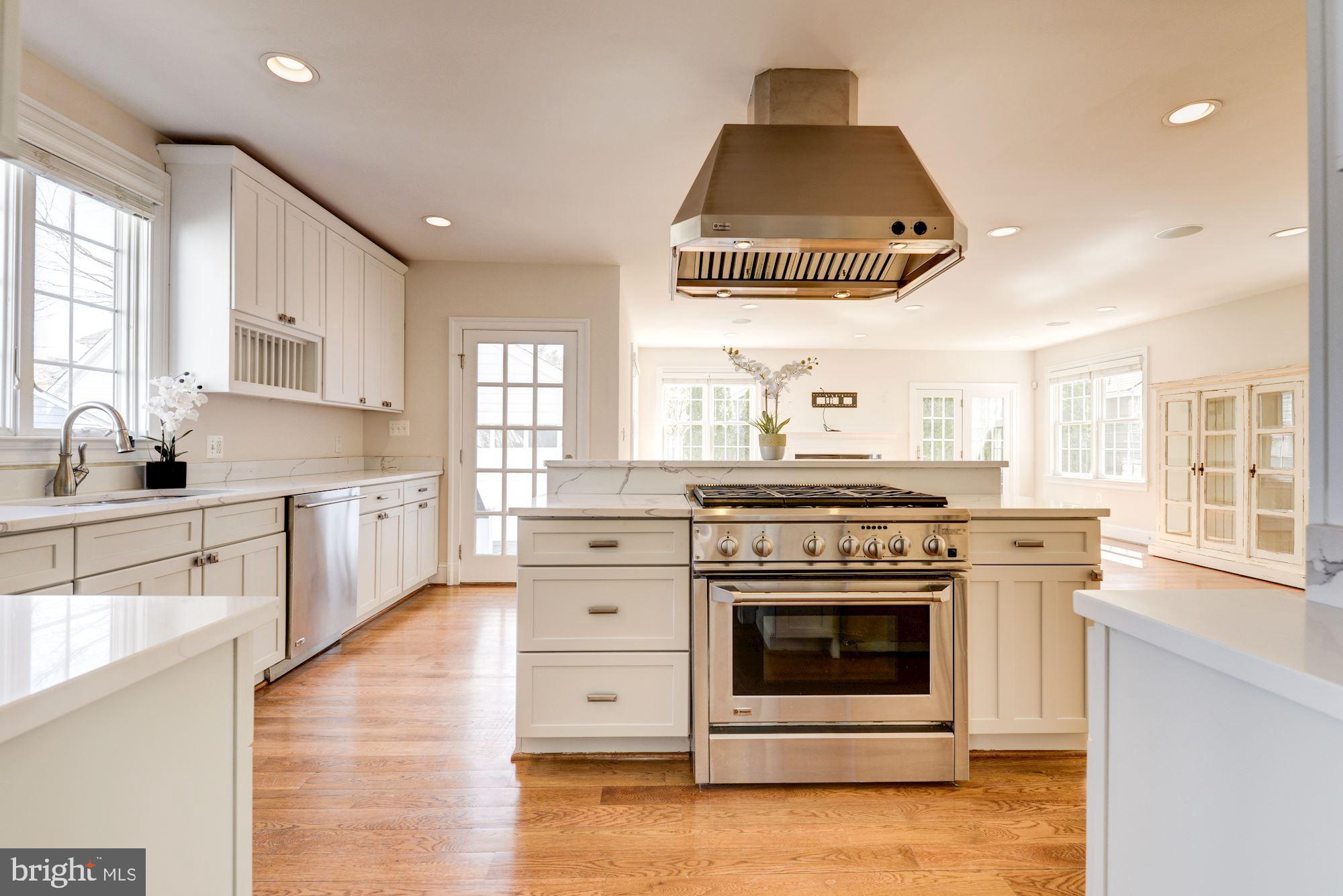 4416 Ridge Street Chevy Chase, MD 20815 - Photo 5 of 39 Updated Kitchen