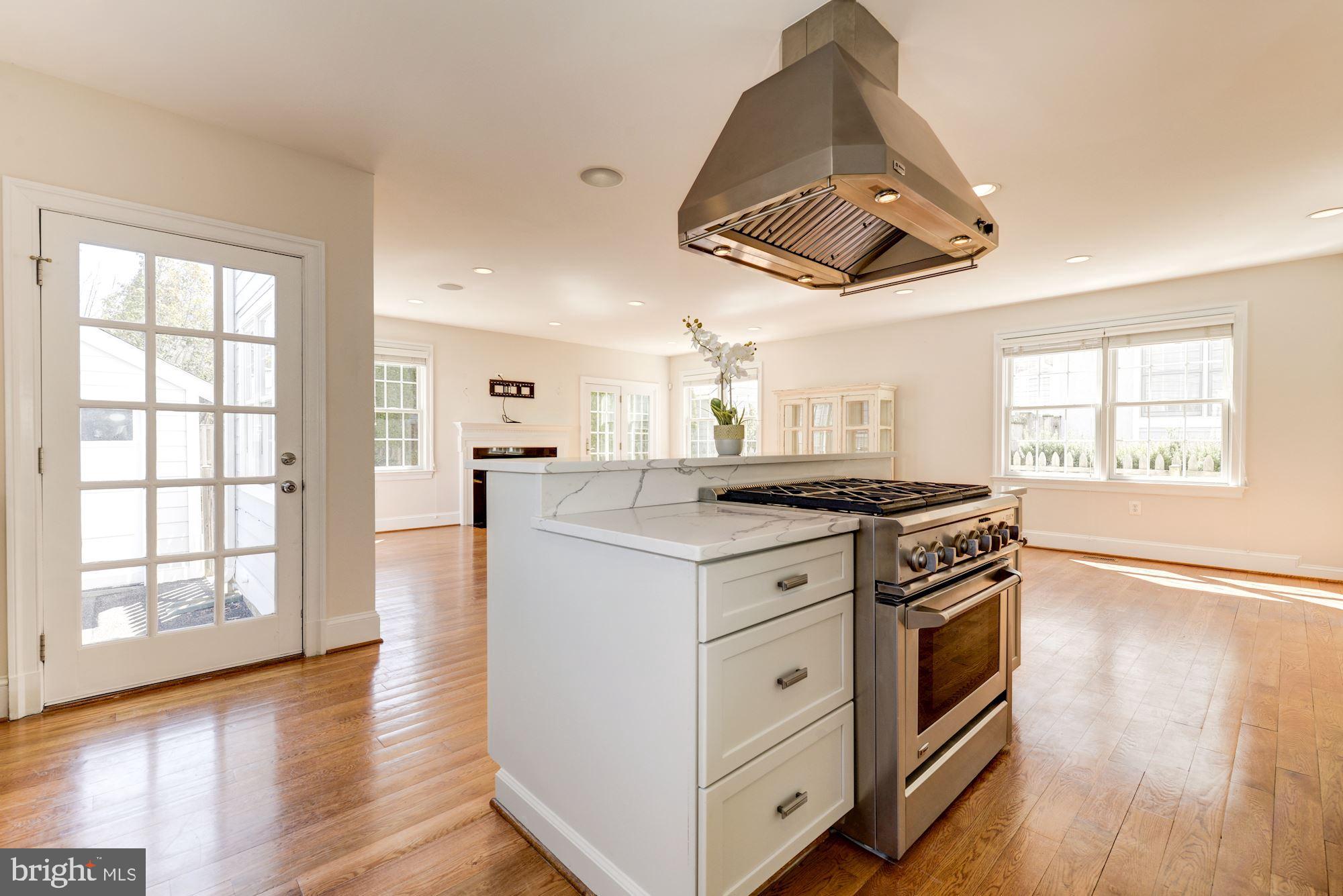 4416 Ridge Street Chevy Chase, MD 20815 - Photo 6 of 39 Updated Kitchen