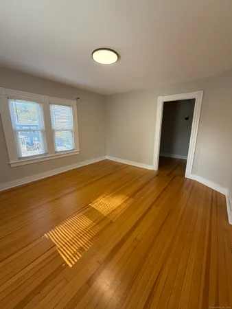 $2,500 | 32 Wall Street, Unit 2, Middletown, CT 06457