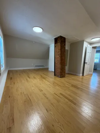 $2,500 | 32 Wall Street, Unit 2, Middletown, CT 06457