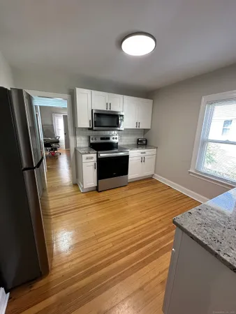 $2,500 | 32 Wall Street, Unit 2, Middletown, CT 06457