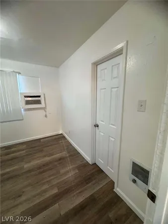 $950 | 312 West Cleveland Avenue, Unit 8, Las Vegas, NV 89102