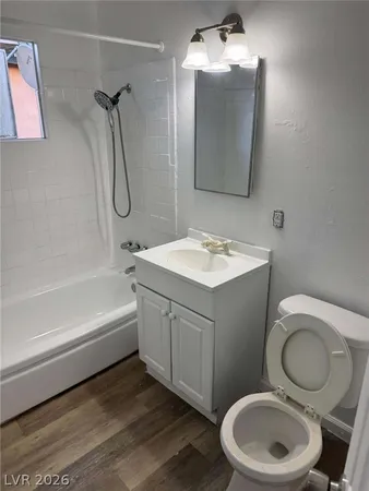 $950 | 312 West Cleveland Avenue, Unit 8, Las Vegas, NV 89102