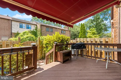$389,900 | 5614 Thicket Lane, Columbia, MD 21044
