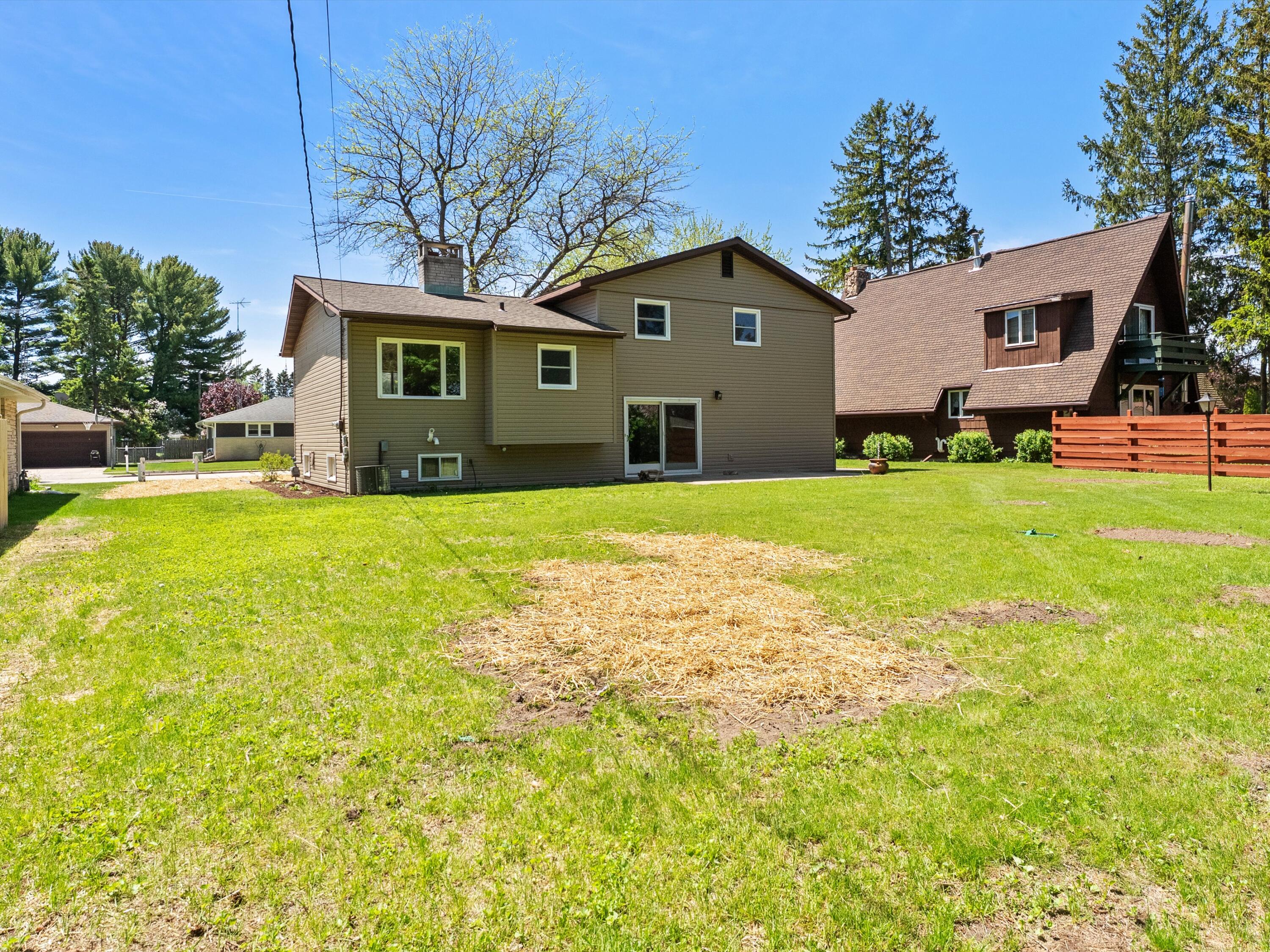 2532 43rd Street Two Rivers, WI 54241 - Photo 9 of 38 05-005_3102088_04526
