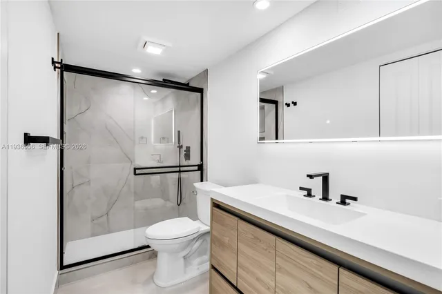 $289,000 | 3204 Portofino Point, Unit B4, Coconut Creek, FL 33066