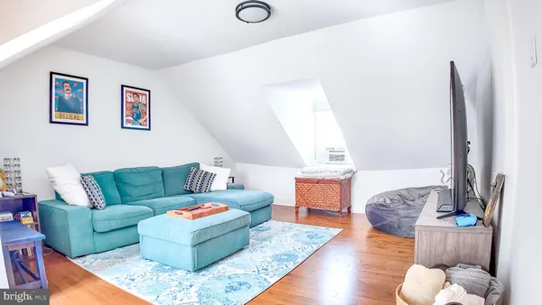 $3,900 | 434 Catharine Street, Philadelphia, PA 19147