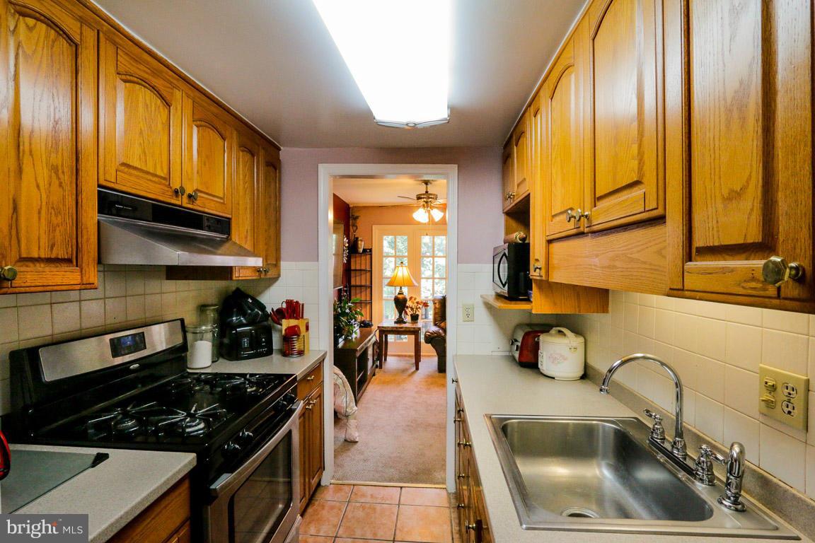 8906 16th Street Silver Spring, MD 20910 - Photo 12 of 30 Kitchen
