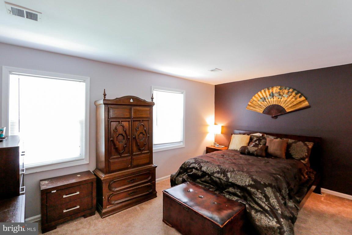 8906 16th Street Silver Spring, MD 20910 - Photo 18 of 30 Bedroom (Master)