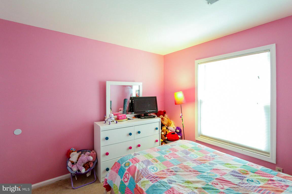 8906 16th Street Silver Spring, MD 20910 - Photo 23 of 30 Bedroom