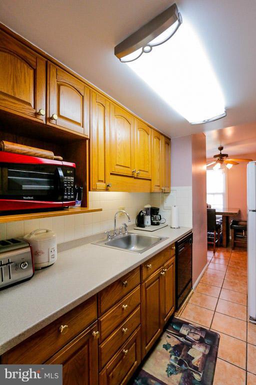 8906 16th Street Silver Spring, MD 20910 - Photo 10 of 30 Kitchen