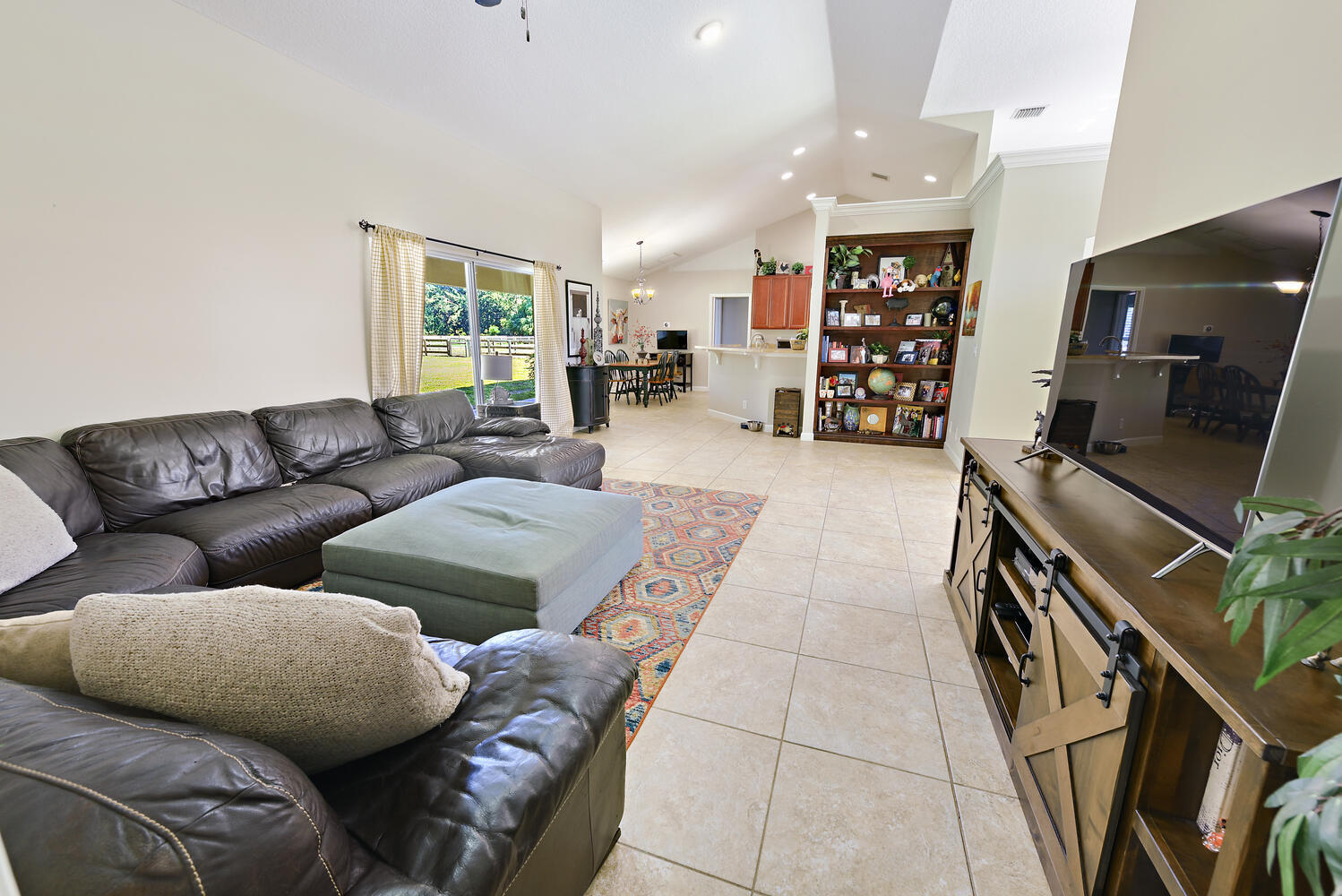 12843 Kazee Road Loxahatchee Groves, FL 33470 - Photo 19 of 40 12843 Kazee Rd Loxahatchee FL-large-019-