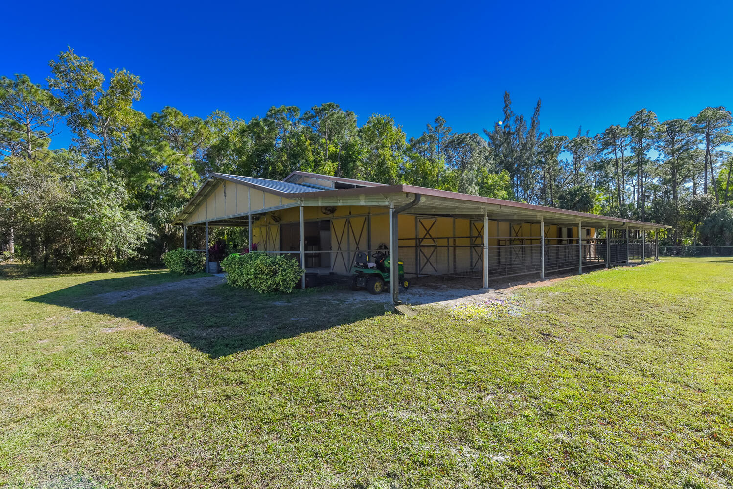 12843 Kazee Road Loxahatchee Groves, FL 33470 - Photo 10 of 40 12843 Kazee Rd Loxahatchee FL-large-009-