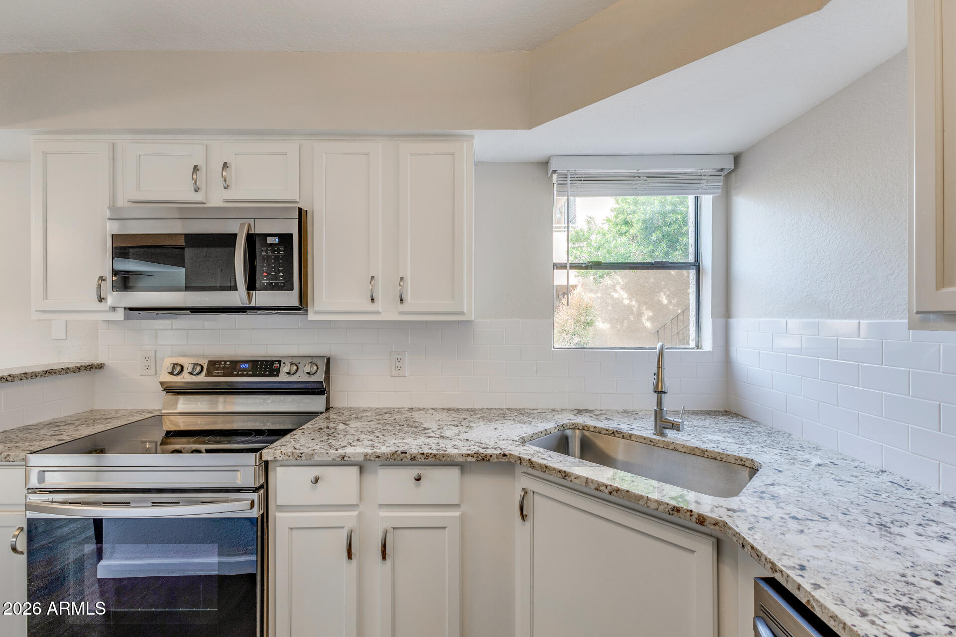 8787 East Mountain View Road, Unit 1124 Scottsdale, AZ 85258 - Photo 2 of 27 10 Mountain View