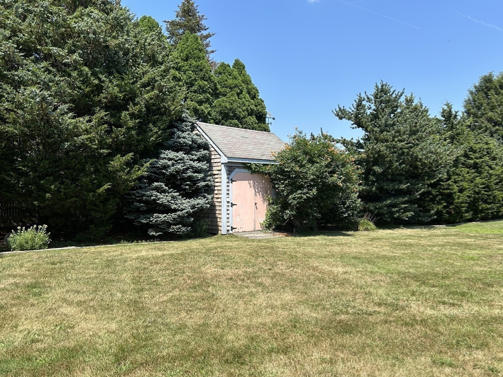 273 Main Street Acushnet, MA 02743 - Photo 33 of 37