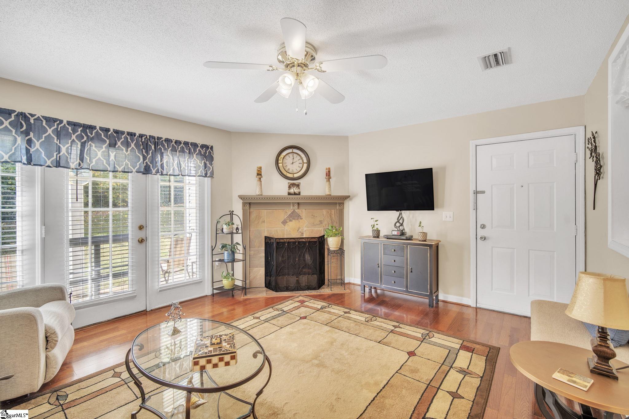 802 Pelham Square Way Greer, SC 29650 - Photo 3 of 26 Gallery Image 3