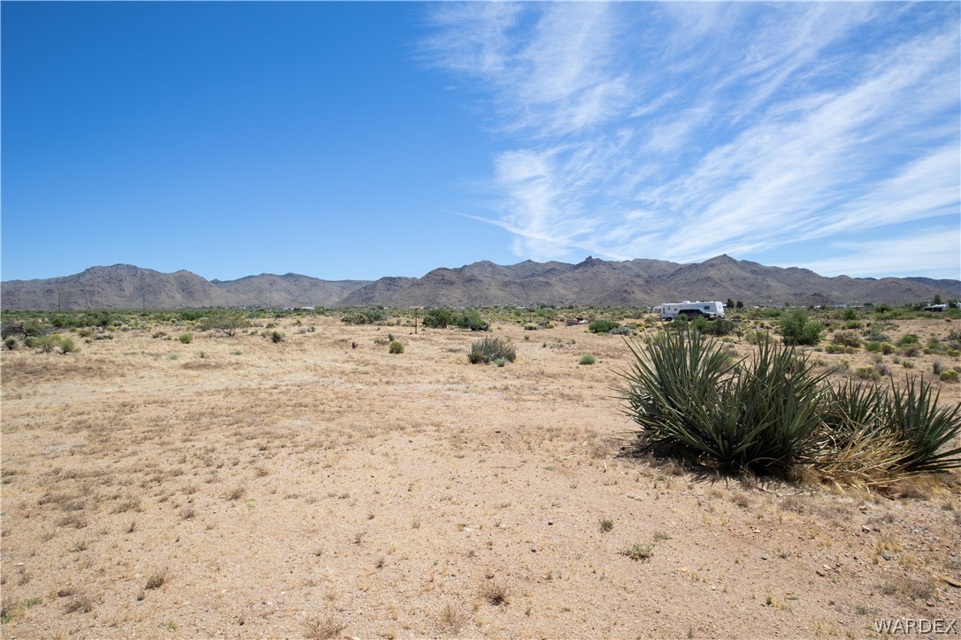 3920 Bacobi Road Golden Valley, AZ 86413 - Photo 23 of 31