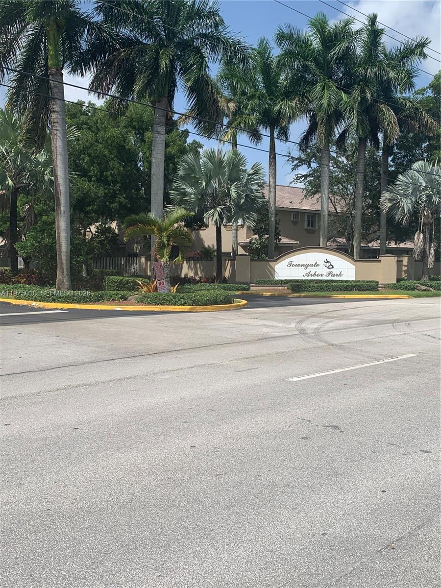 2211 Southeast 23rd Road, Unit 2211 Homestead, FL 33035 - Photo 37 of 39