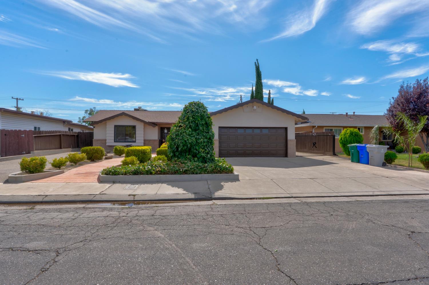 163 North Santa Rosa Street Los Banos, CA 93635 - Photo 4 of 49