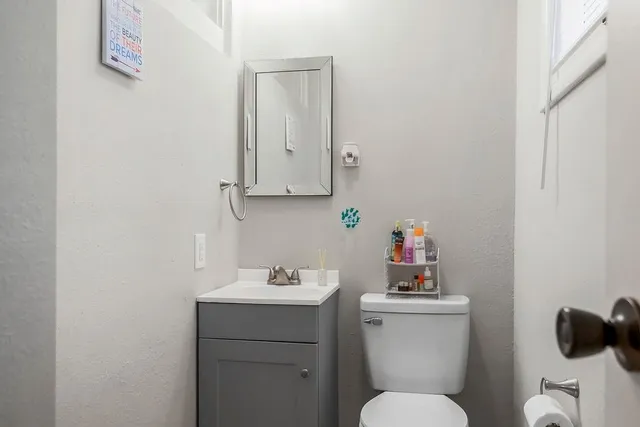 $220,000 | 7800 East 87th Terrace, Kansas City, MO 64138