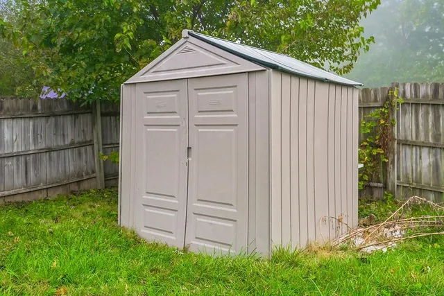 $220,000 | 7800 East 87th Terrace, Kansas City, MO 64138