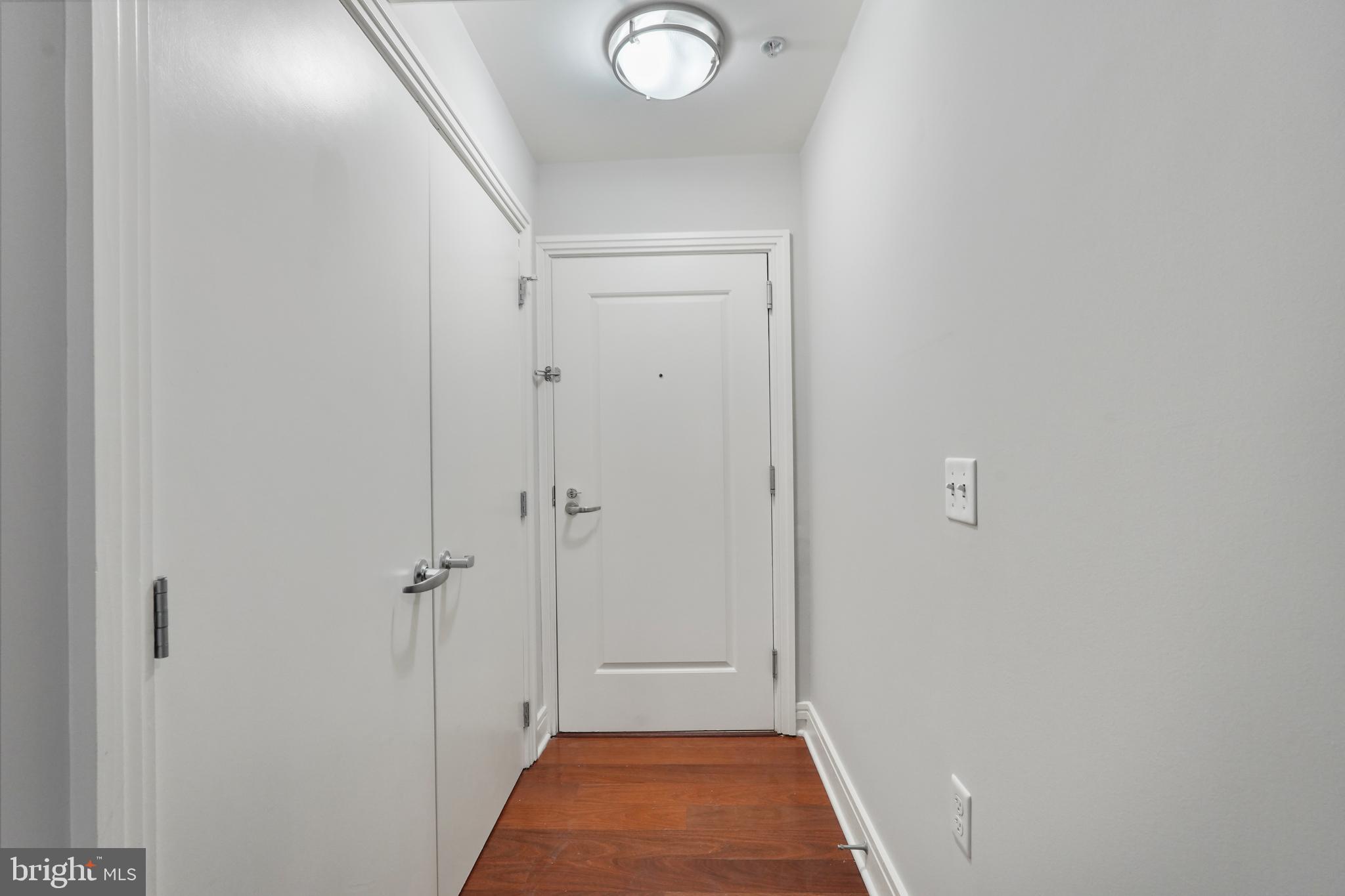 800 4th Street Southwest, Unit N111 Washington, DC 20024 - Photo 3 of 27 a view of room