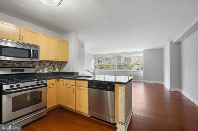 $220,000 | 800 4th Street Southwest, Unit N111, Washington, DC 20024