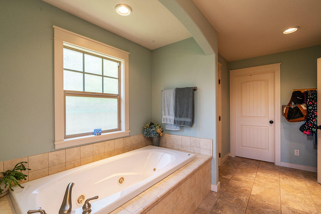 161 Grayland Heights Road Rio Dell, CA 95562 - Photo 42 of 94 43