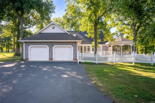 $469,900 | 203 Westwood Drive, Hartford City, IN 47348