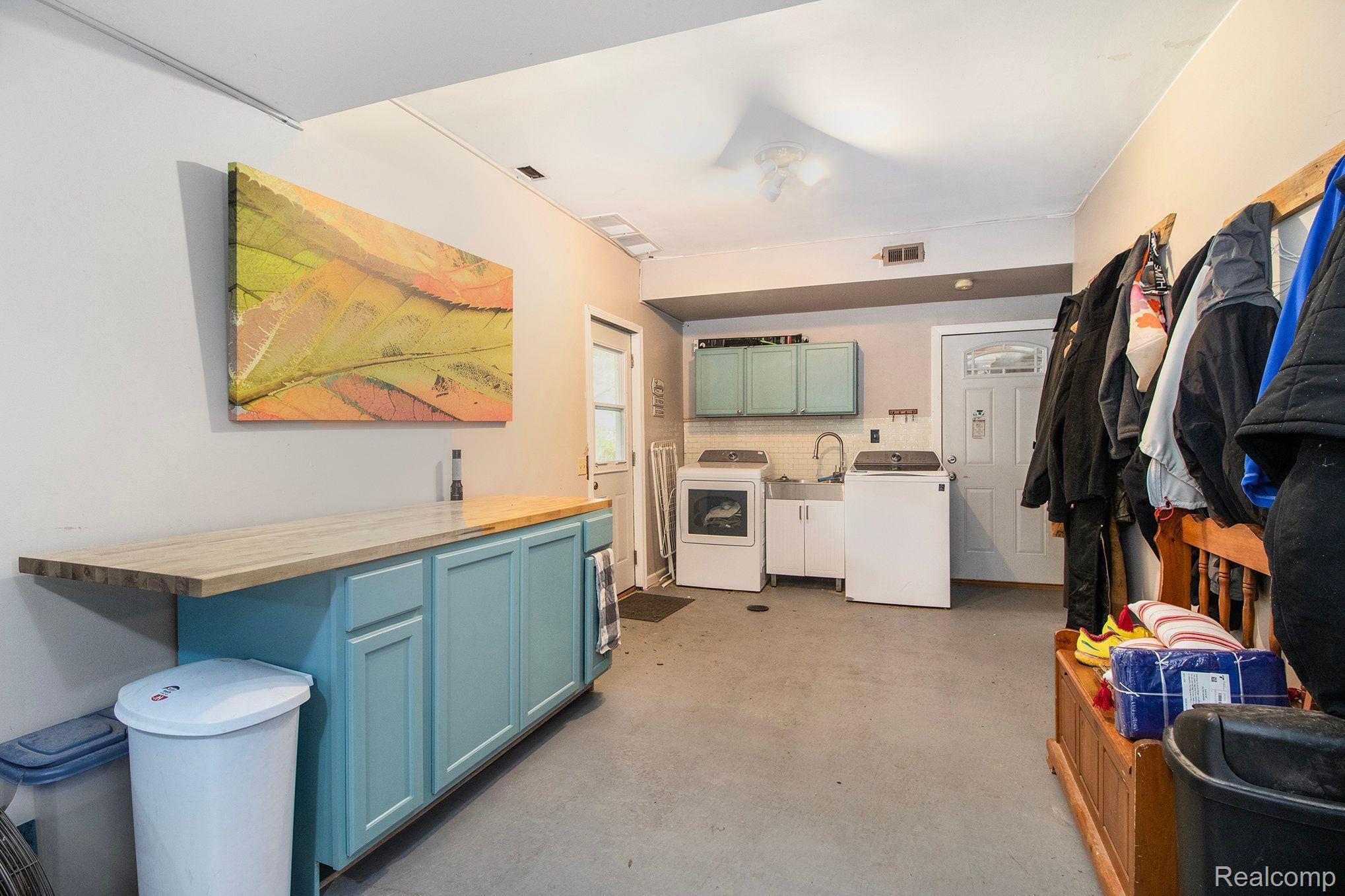 41595 Savage Road Belleville, MI 48111 - Photo 34 of 43 Gallery Image 34