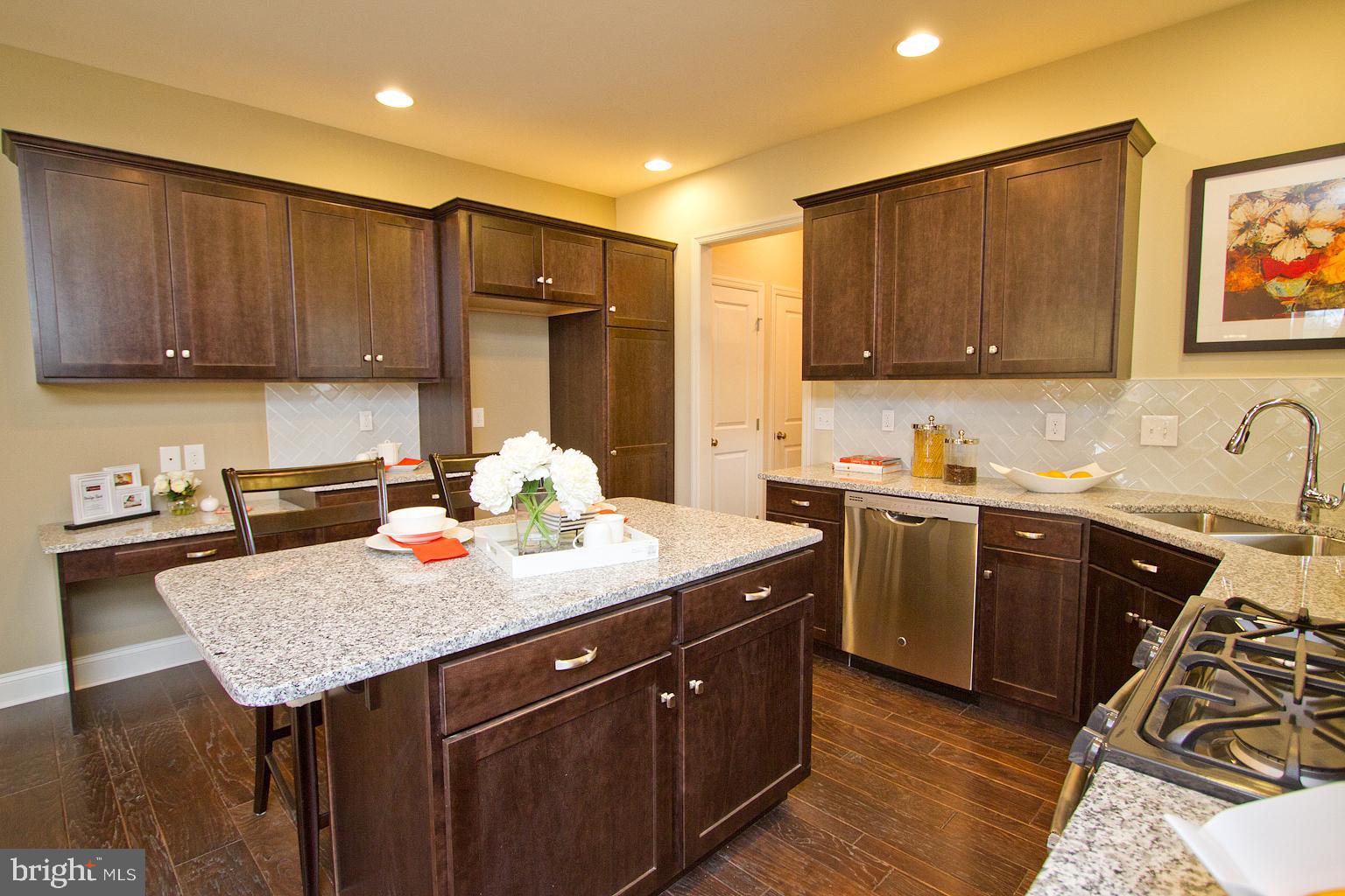 635 Lititz Reserve Lane, Unit 80 Lititz, PA 17543 - Photo 14 of 27