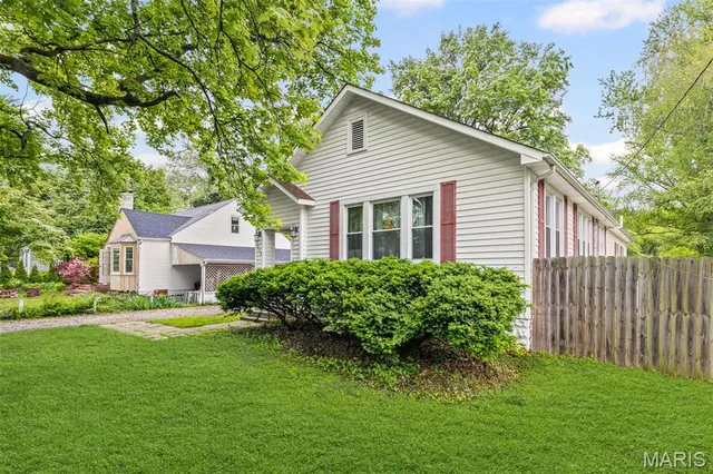 $250,000 | 113 Orchard Drive, Belleville, IL 62221