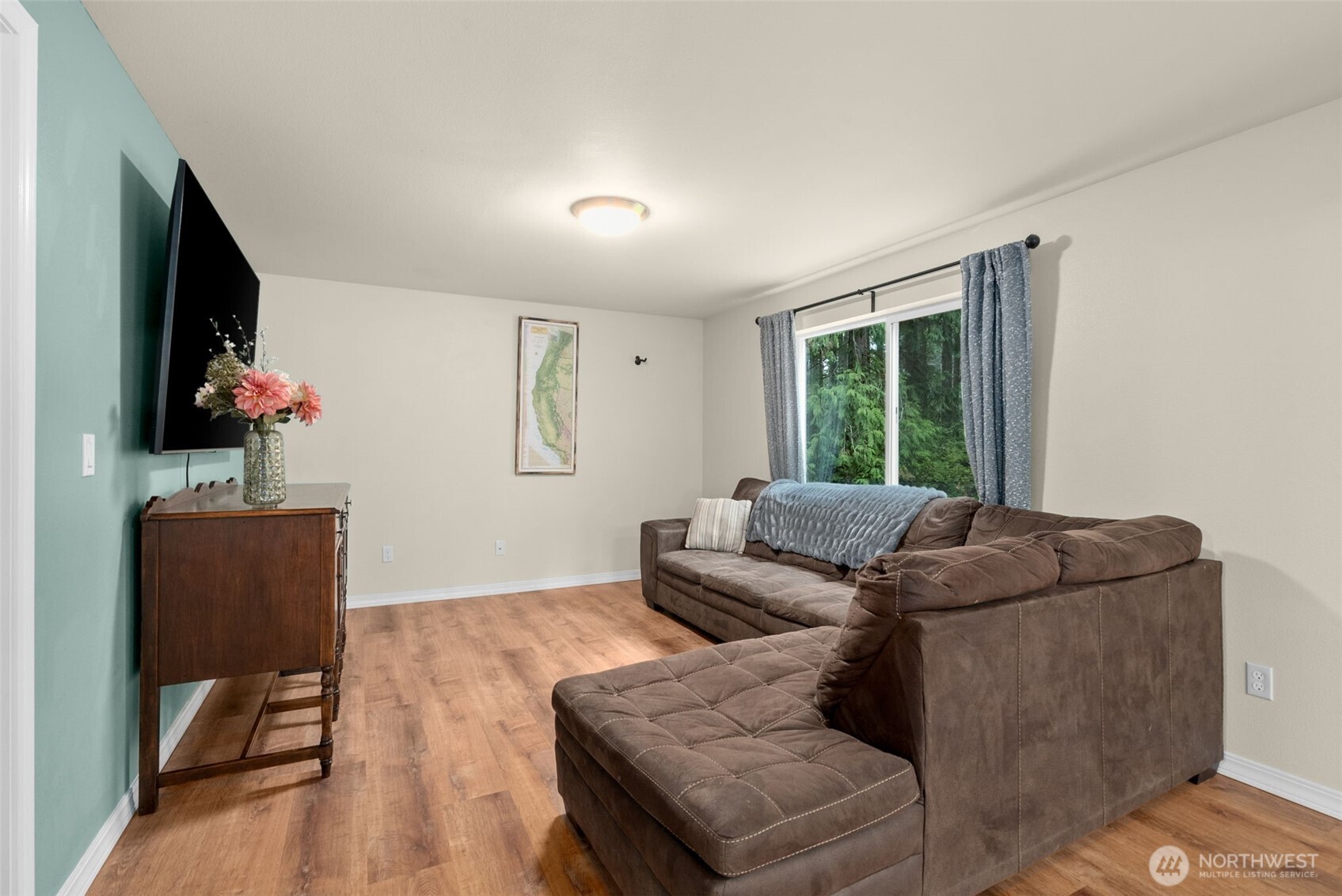 1567 East Grapeview Loop Road Grapeview, WA 98546 - Photo 11 of 38 Gallery Image 11