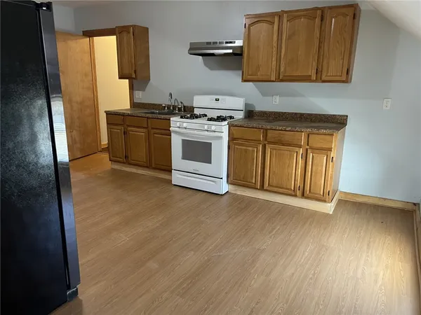 $2,400 | 47 Chester Street, Unit 3, Woonsocket, RI 02895