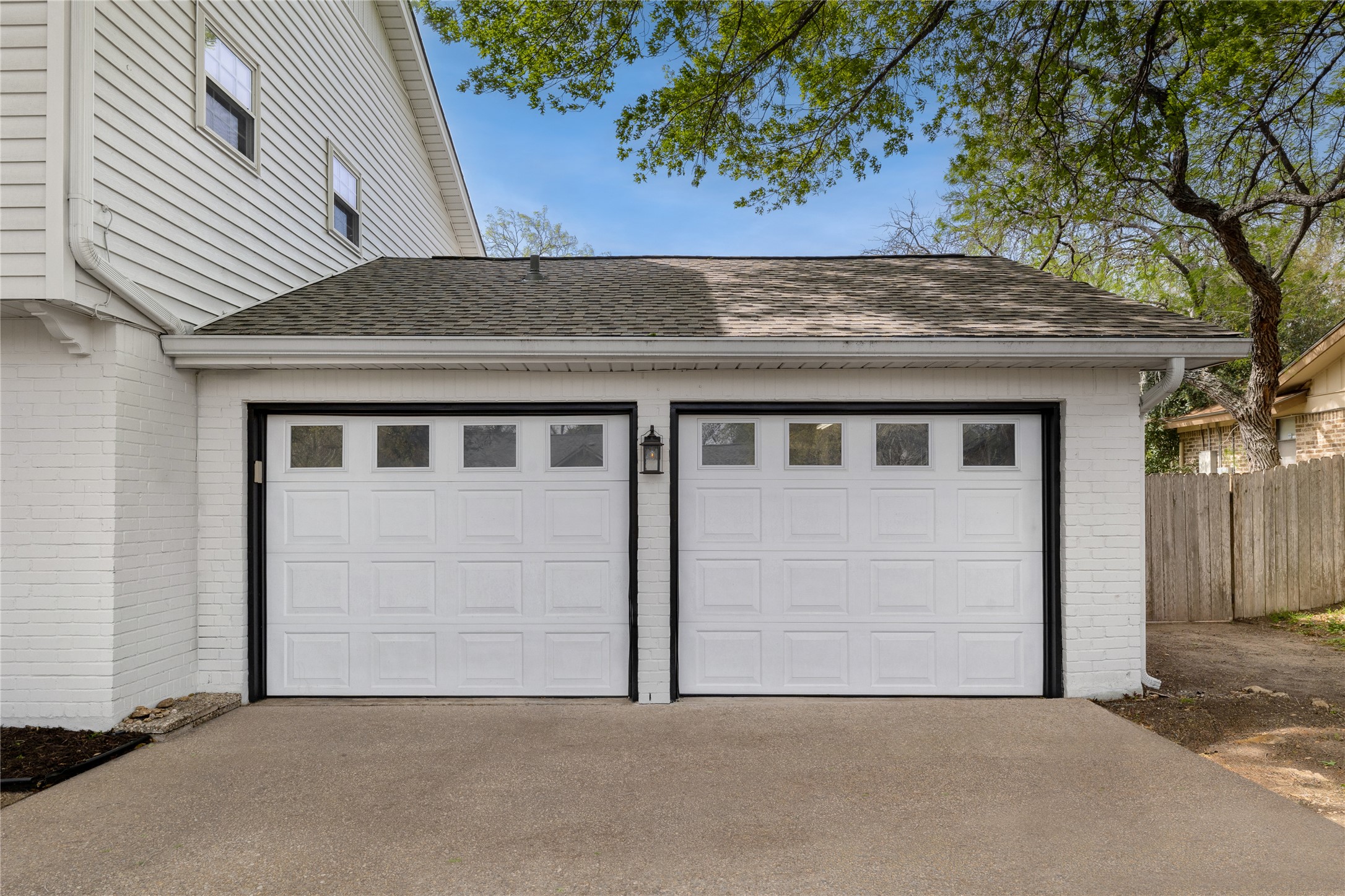 2403 Comburg Castle Way Austin, TX 78748 - Photo 39 of 40 Garage with driveway