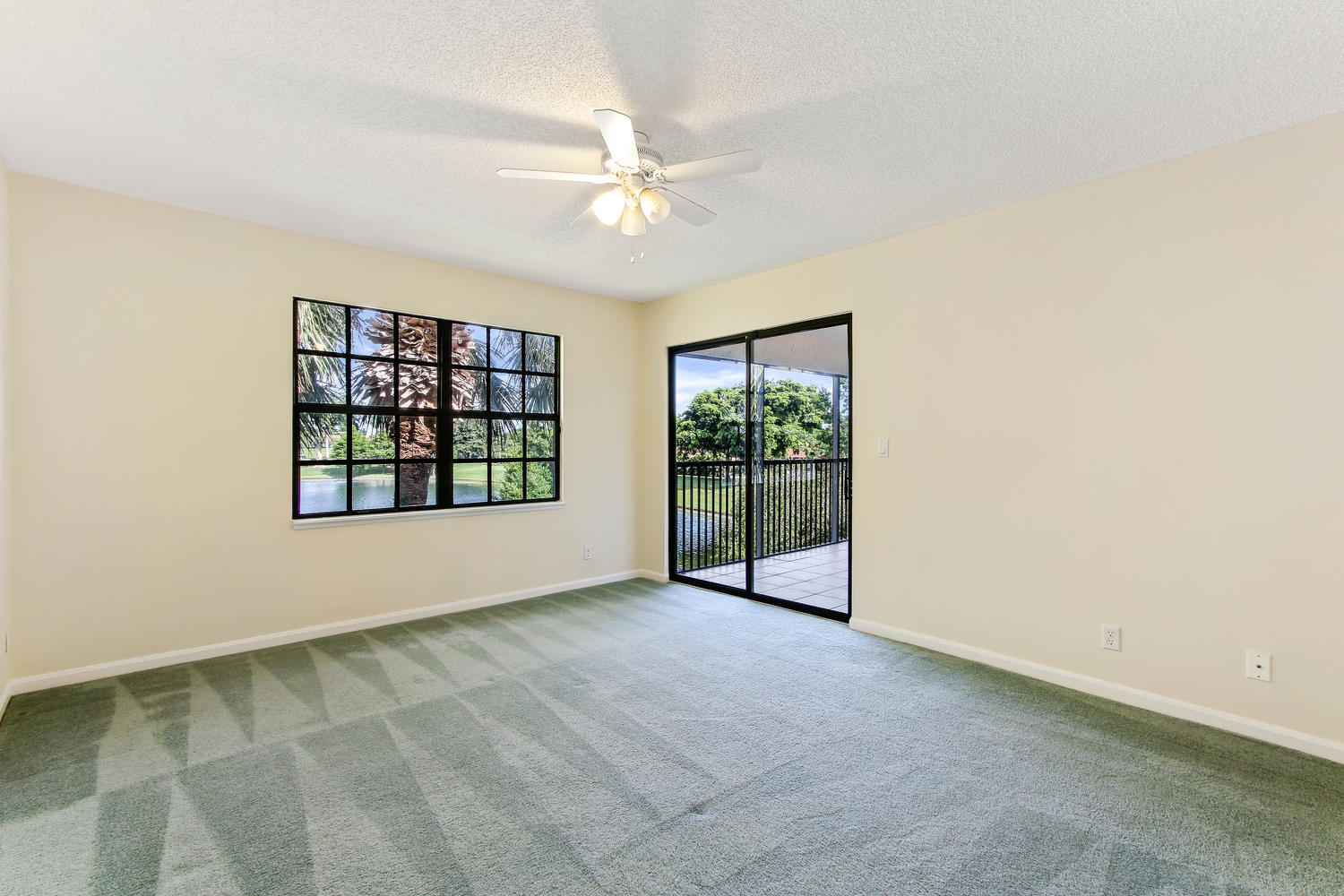 22751 Mandeville Place, Unit B Boca Raton, FL 33433 - Photo 13 of 20 Guest bedroom