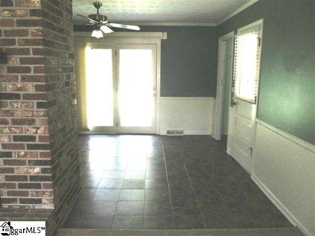 123 Rockmont Road Easley, SC 29640 - Photo 4 of 13
