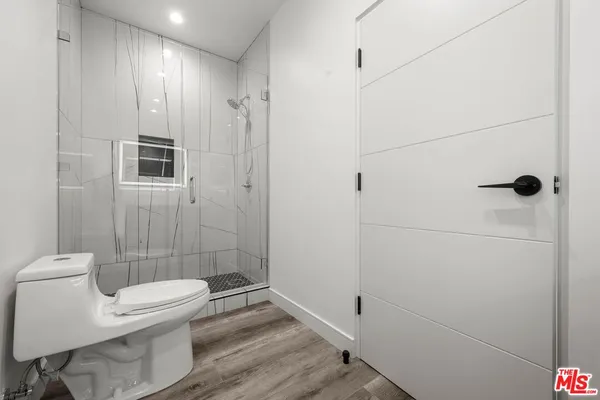 $5,995 | 1920 South Sherbourne Drive, Unit 1/2, Los Angeles, CA 90034