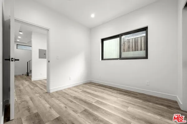 $5,995 | 1920 South Sherbourne Drive, Unit 1/2, Los Angeles, CA 90034