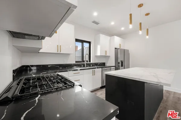 $5,995 | 1920 South Sherbourne Drive, Unit 1/2, Los Angeles, CA 90034