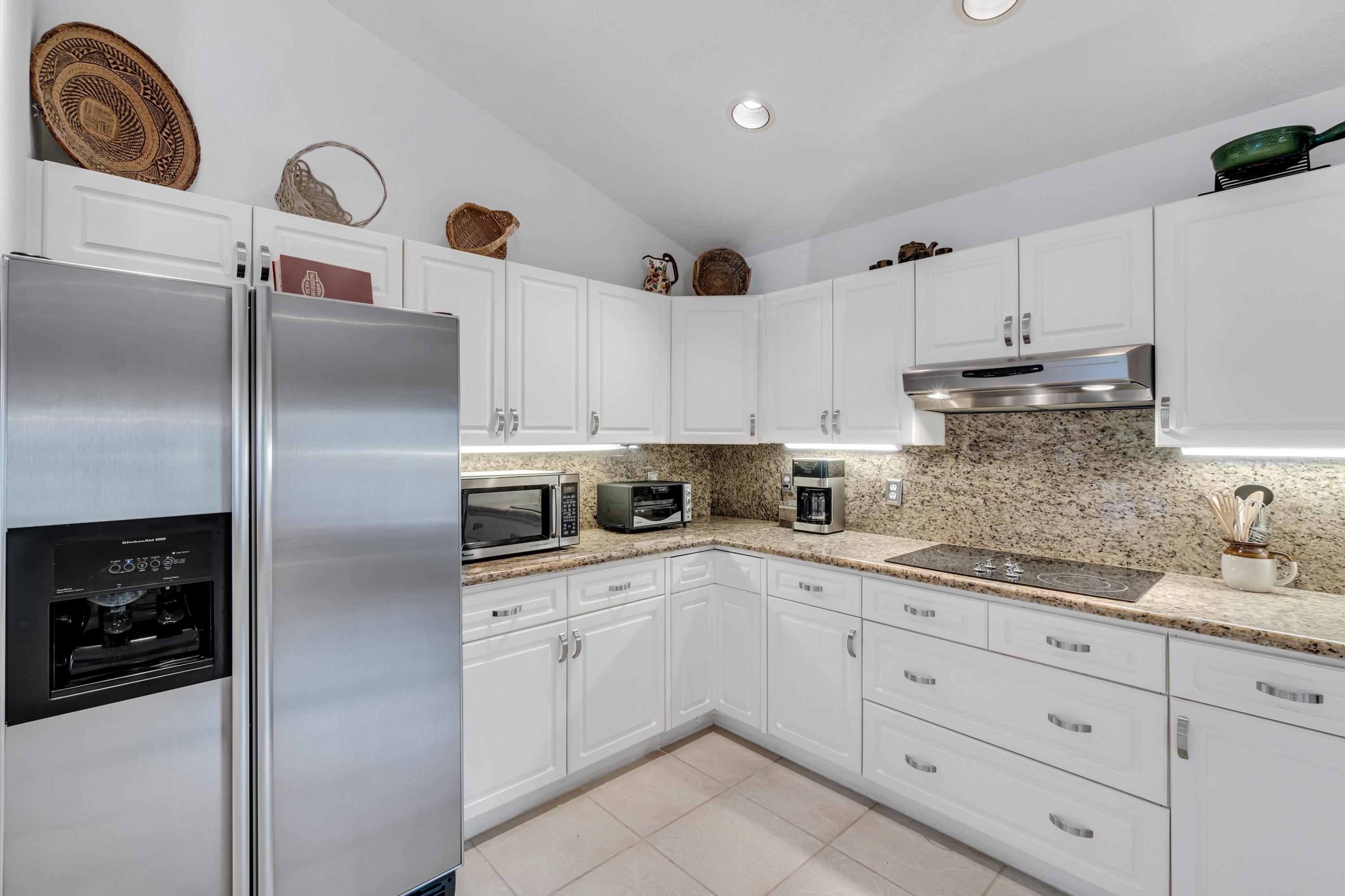 7746 La Corniche Circle Boca Raton, FL 33433 - Photo 14 of 44 Plenty of storage